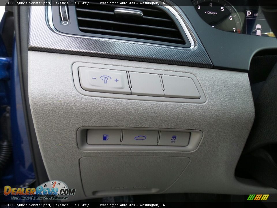 Controls of 2017 Hyundai Sonata Sport Photo #17