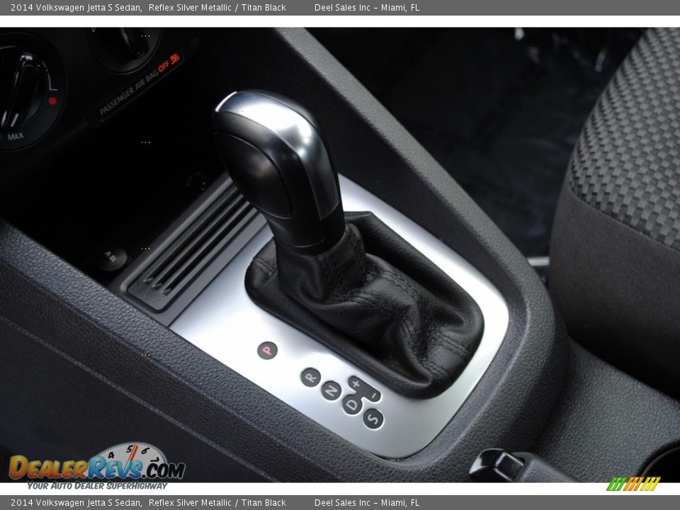 2014 Volkswagen Jetta S Sedan Reflex Silver Metallic / Titan Black Photo #16