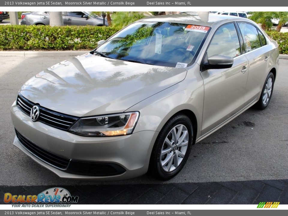 2013 Volkswagen Jetta SE Sedan Moonrock Silver Metallic / Cornsilk Beige Photo #4