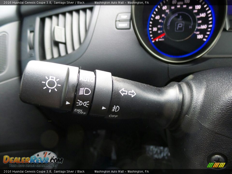 Controls of 2016 Hyundai Genesis Coupe 3.8 Photo #25