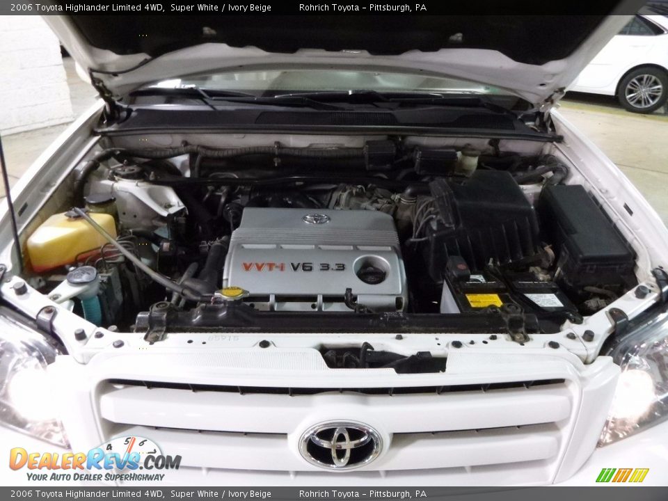 2006 Toyota Highlander Limited 4WD Super White / Ivory Beige Photo #16