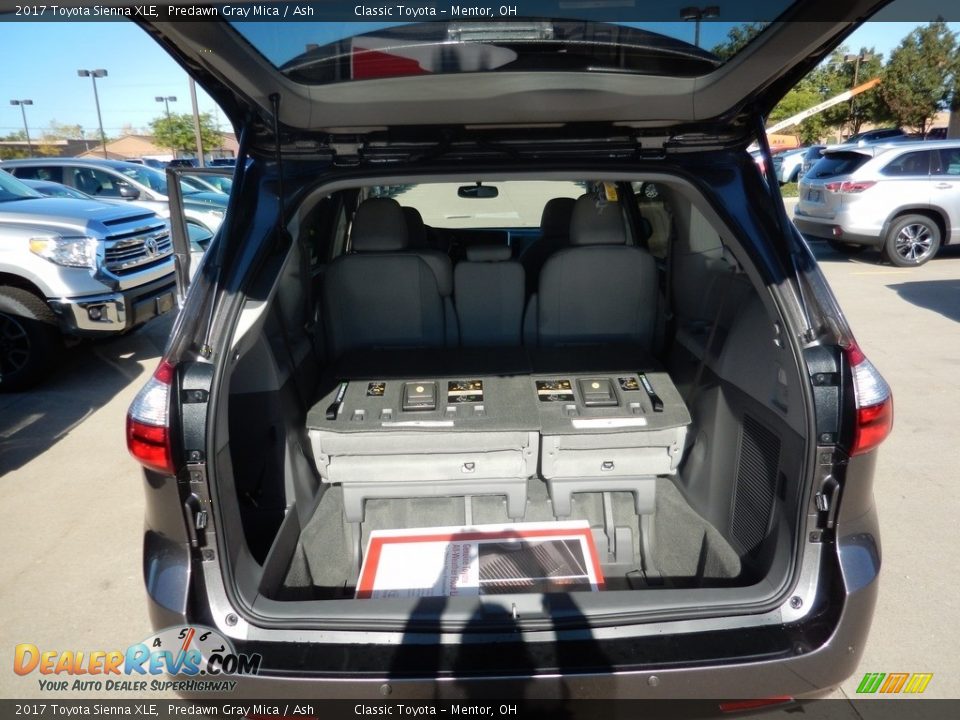 2017 Toyota Sienna XLE Predawn Gray Mica / Ash Photo #7