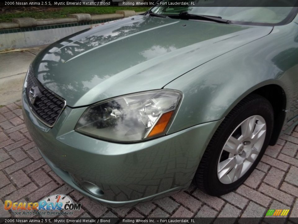2006 Nissan Altima 2.5 S Mystic Emerald Metallic / Blond Photo #24