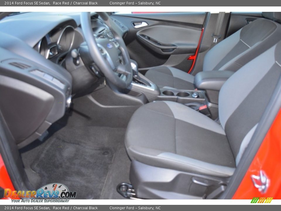 2014 Ford Focus SE Sedan Race Red / Charcoal Black Photo #9
