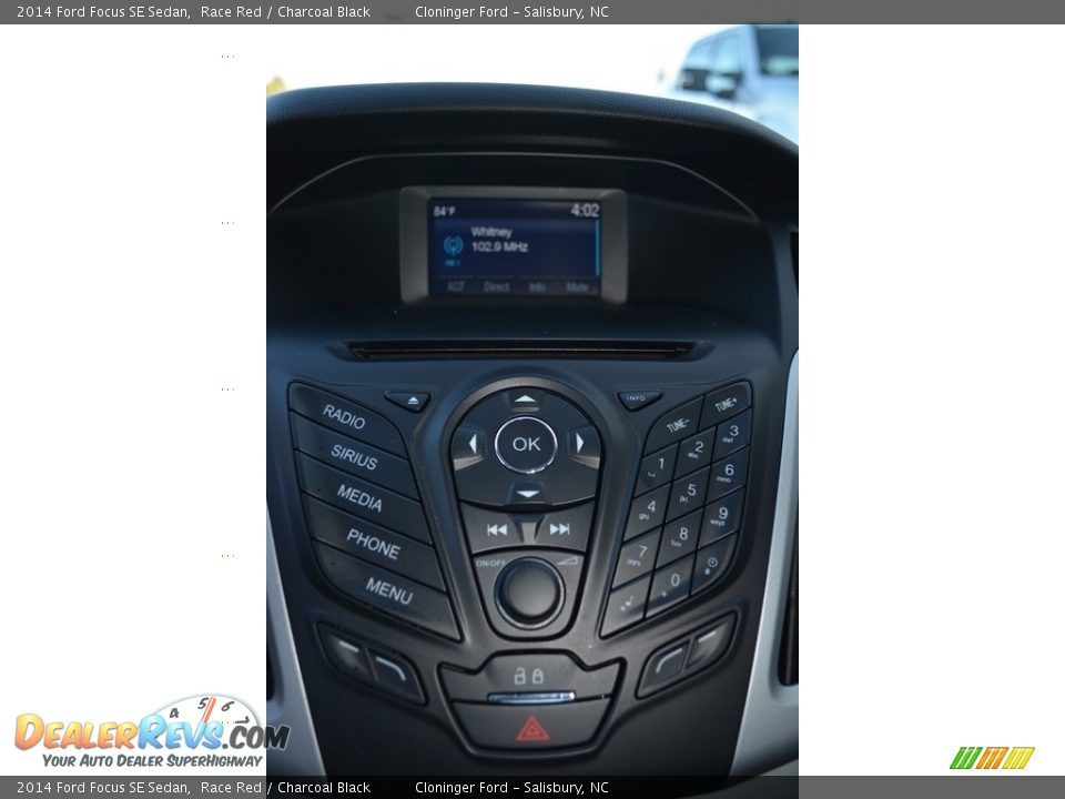 2014 Ford Focus SE Sedan Race Red / Charcoal Black Photo #16