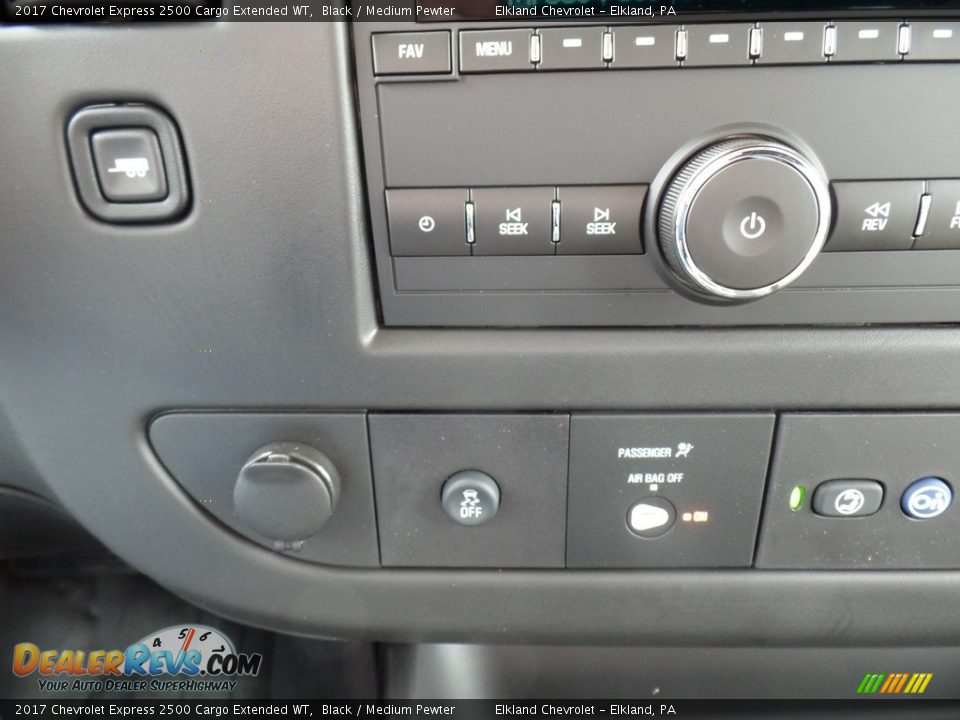 Controls of 2017 Chevrolet Express 2500 Cargo Extended WT Photo #23
