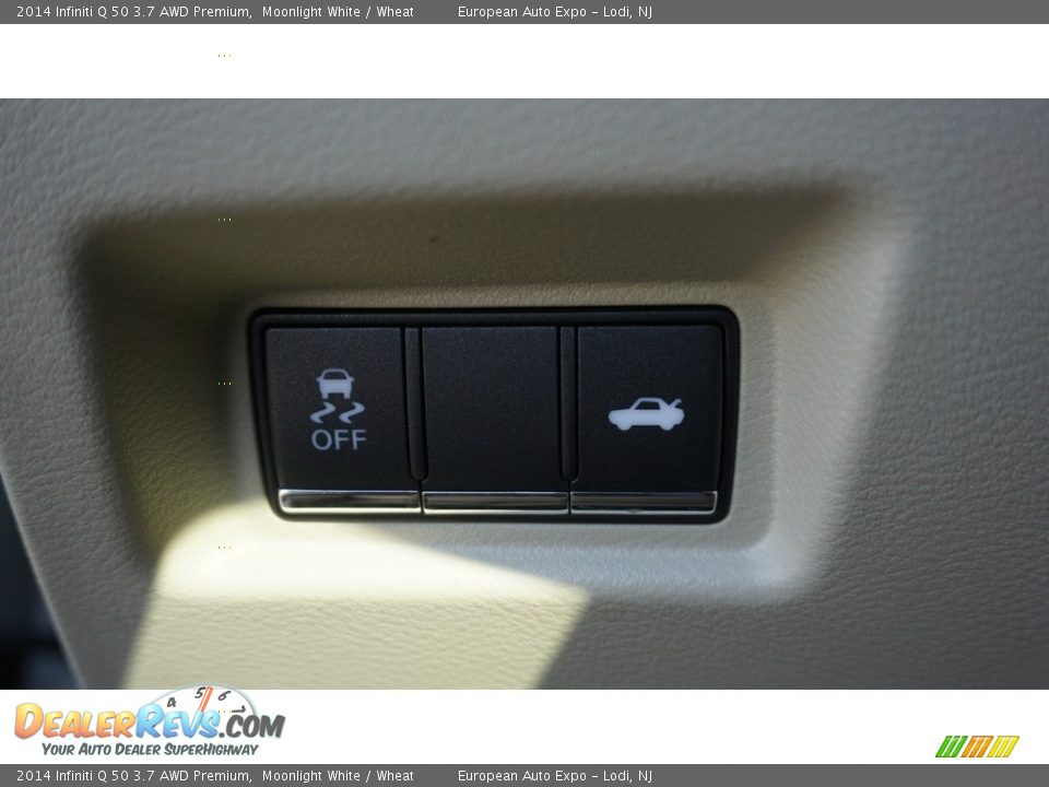 2014 Infiniti Q 50 3.7 AWD Premium Moonlight White / Wheat Photo #23