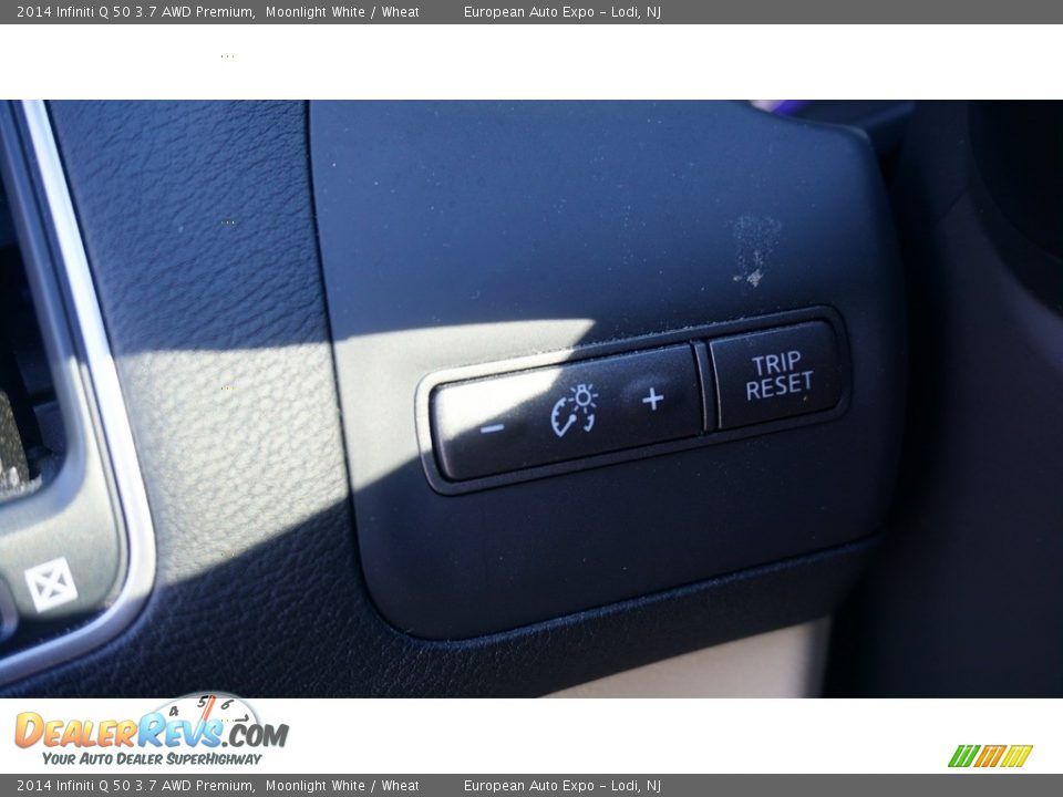 2014 Infiniti Q 50 3.7 AWD Premium Moonlight White / Wheat Photo #24