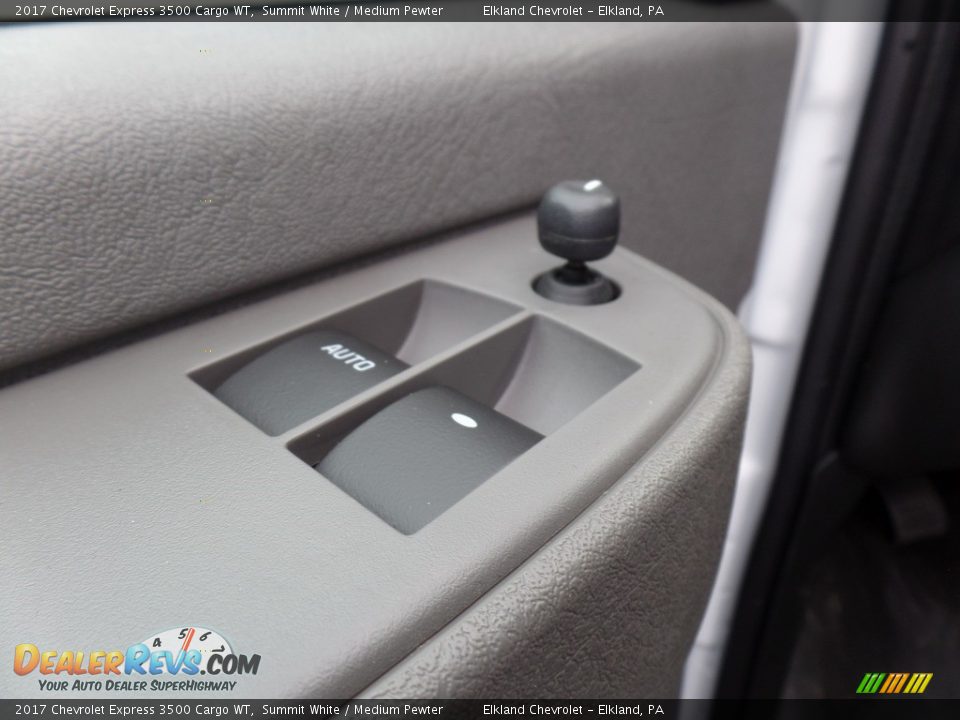2017 Chevrolet Express 3500 Cargo WT Summit White / Medium Pewter Photo #24