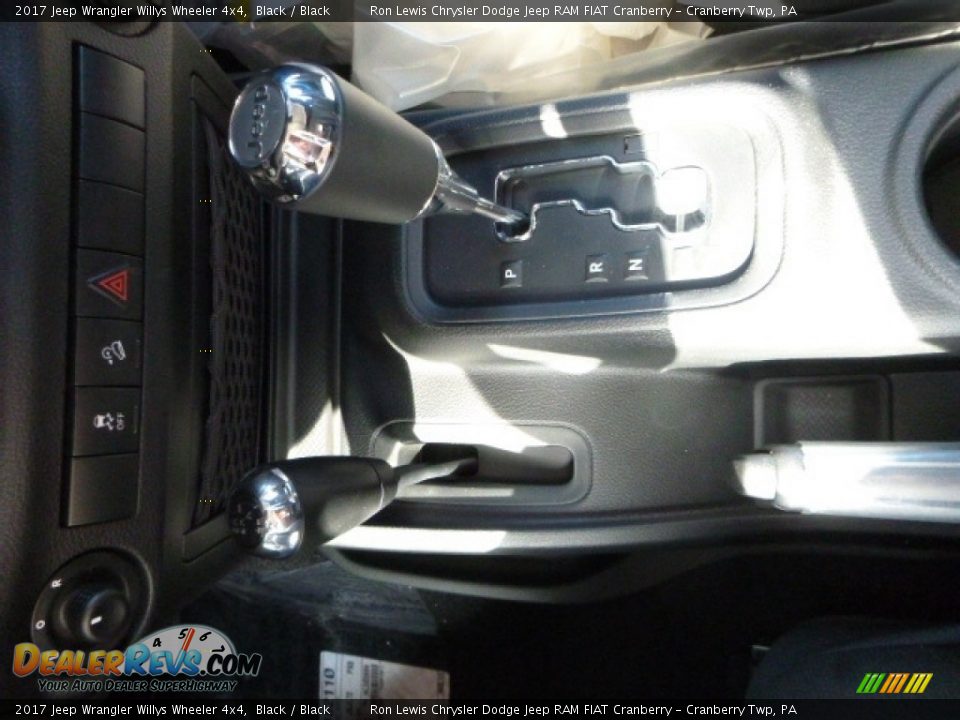 2017 Jeep Wrangler Willys Wheeler 4x4 Shifter Photo #20