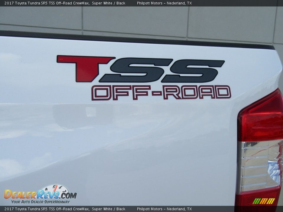 2017 Toyota Tundra SR5 TSS Off-Road CrewMax Logo Photo #17