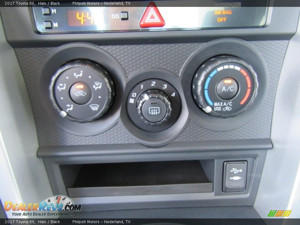 Controls of 2017 Toyota 86  Photo #25
