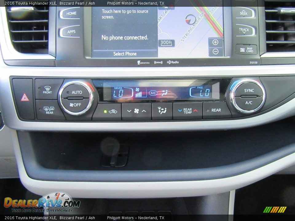 2016 Toyota Highlander XLE Blizzard Pearl / Ash Photo #29