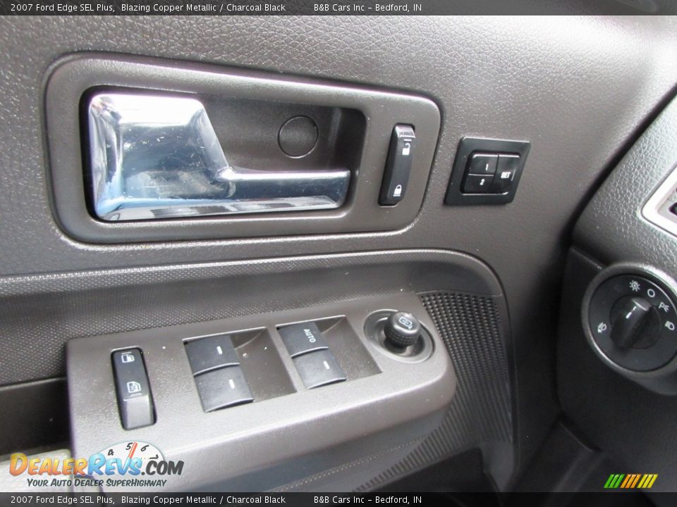 2007 Ford Edge SEL Plus Blazing Copper Metallic / Charcoal Black Photo #32