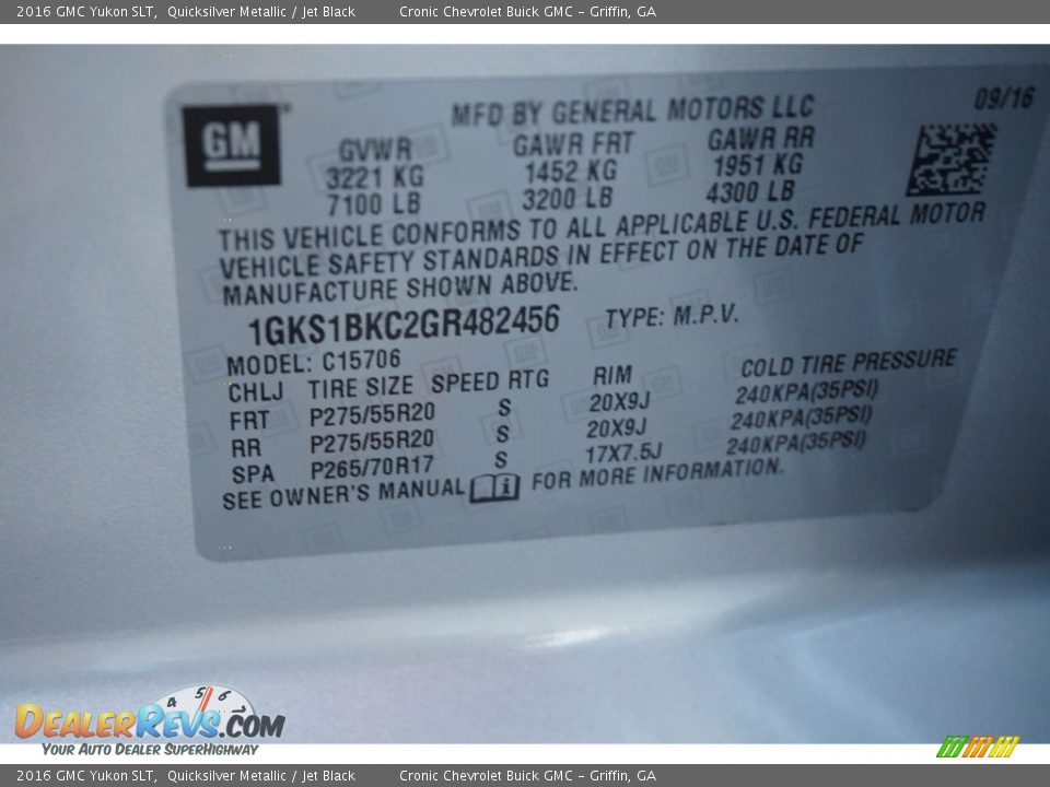 2016 GMC Yukon SLT Quicksilver Metallic / Jet Black Photo #17
