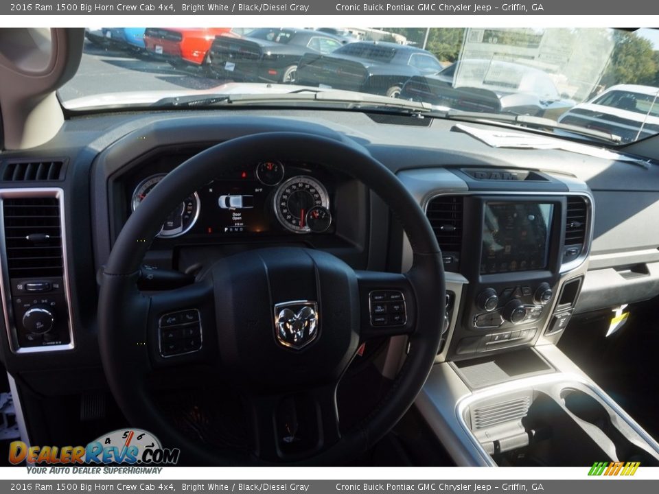 2016 Ram 1500 Big Horn Crew Cab 4x4 Bright White / Black/Diesel Gray Photo #10