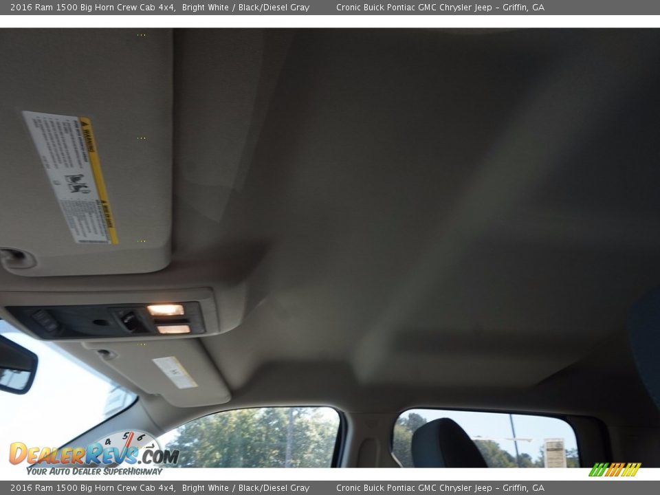 2016 Ram 1500 Big Horn Crew Cab 4x4 Bright White / Black/Diesel Gray Photo #11