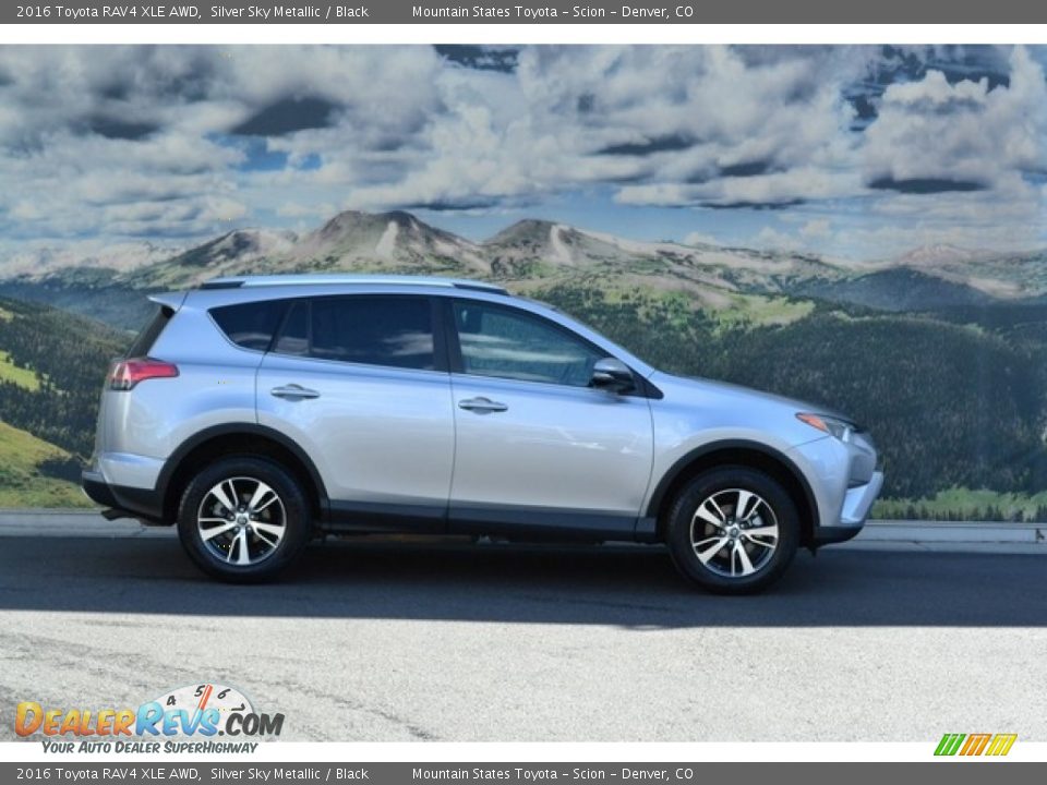2016 Toyota RAV4 XLE AWD Silver Sky Metallic / Black Photo #2