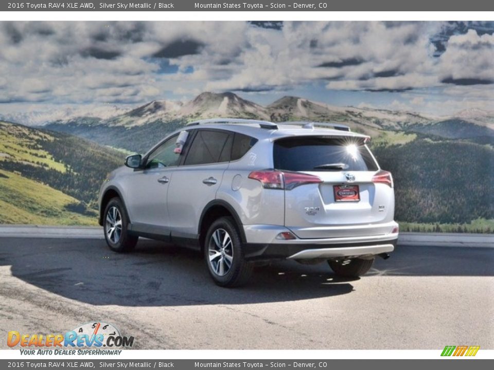 2016 Toyota RAV4 XLE AWD Silver Sky Metallic / Black Photo #8