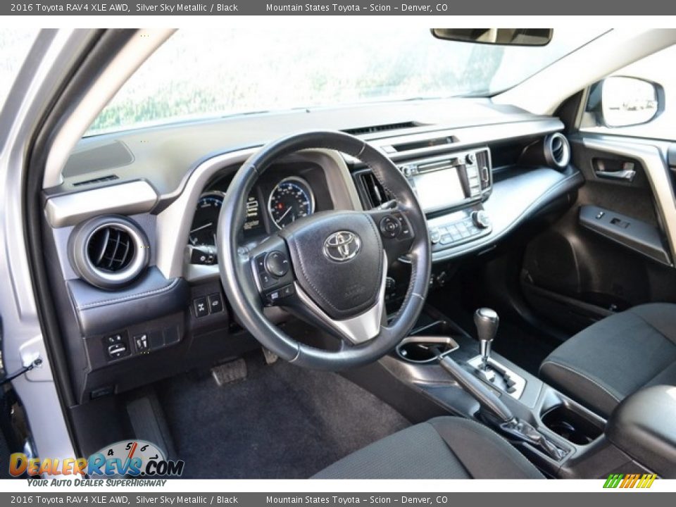 2016 Toyota RAV4 XLE AWD Silver Sky Metallic / Black Photo #10