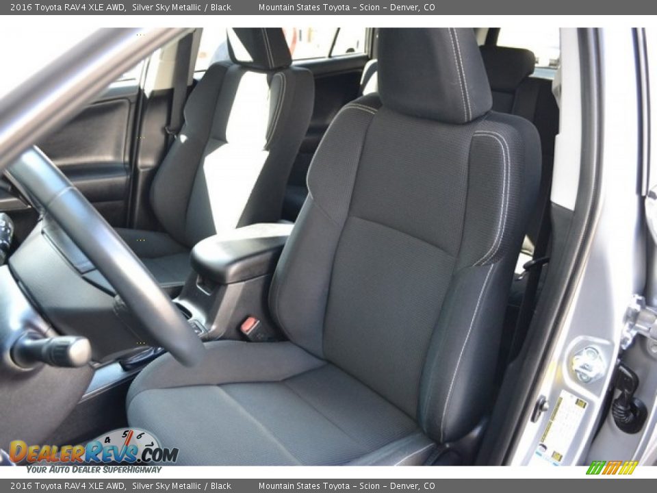 2016 Toyota RAV4 XLE AWD Silver Sky Metallic / Black Photo #12