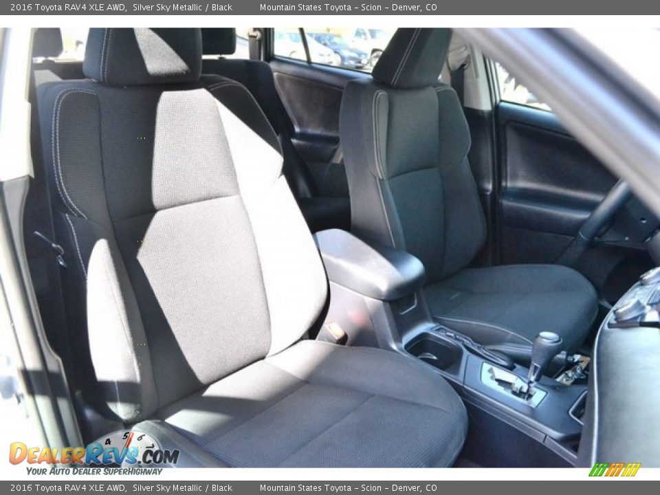 2016 Toyota RAV4 XLE AWD Silver Sky Metallic / Black Photo #19