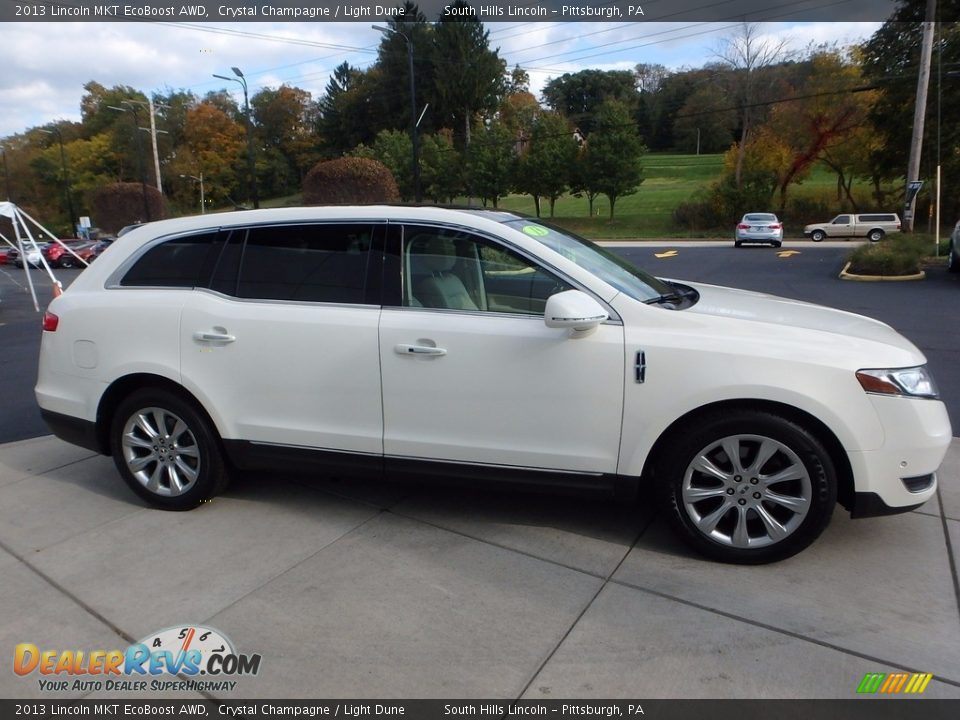 2013 Lincoln MKT EcoBoost AWD Crystal Champagne / Light Dune Photo #6