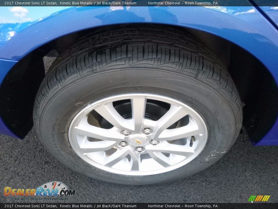 2017 Chevrolet Sonic LT Sedan Kinetic Blue Metallic / Jet Black/Dark Titanium Photo #9