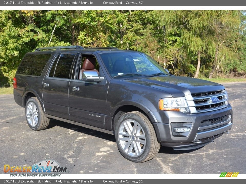 Front 3/4 View of 2017 Ford Expedition EL Platinum 4x4 Photo #1