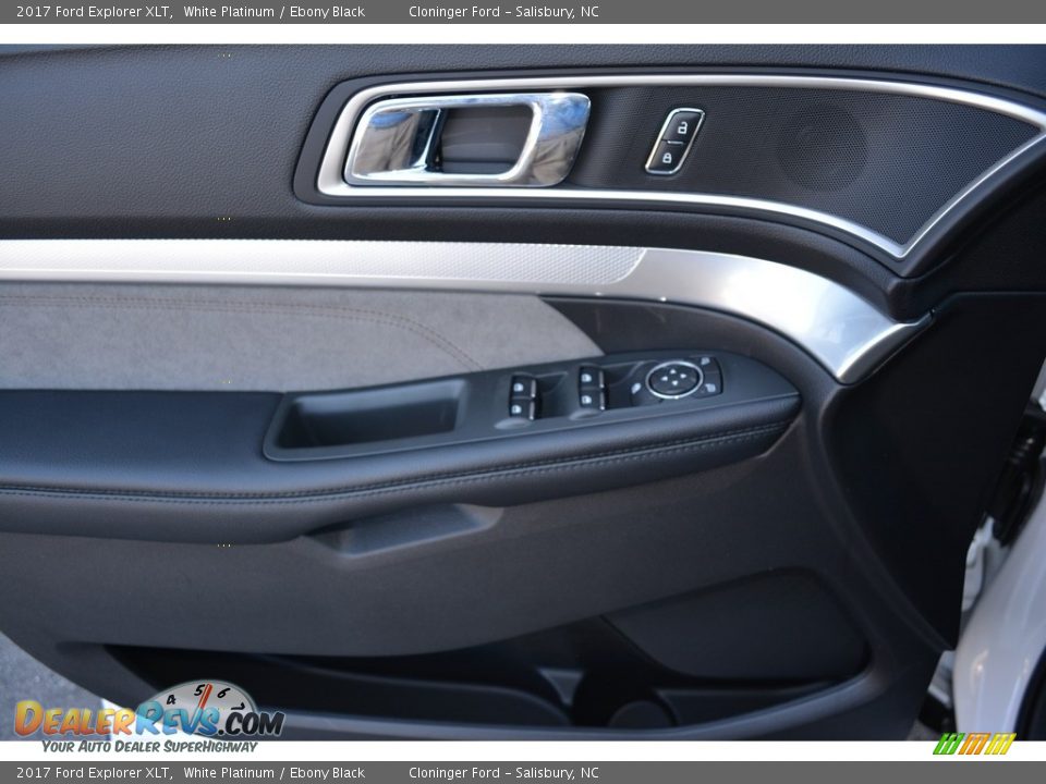 2017 Ford Explorer XLT White Platinum / Ebony Black Photo #5