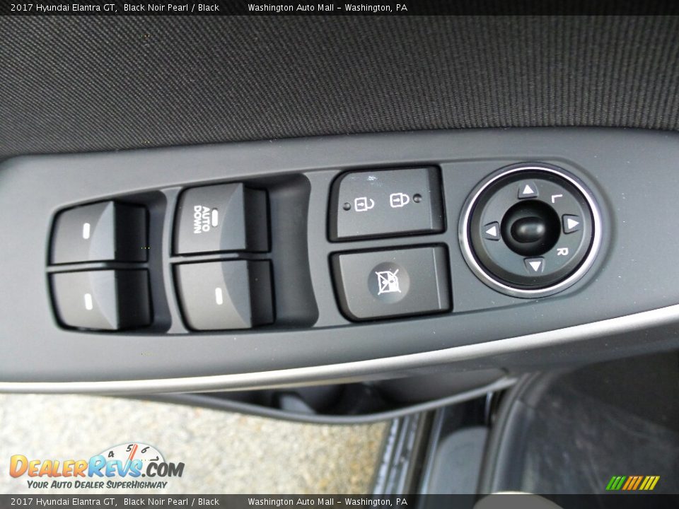 Controls of 2017 Hyundai Elantra GT  Photo #15