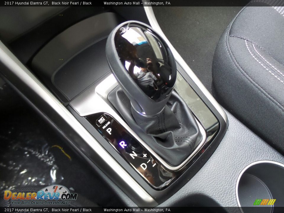 2017 Hyundai Elantra GT  Shifter Photo #36
