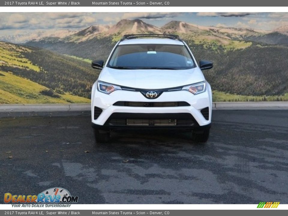 2017 Toyota RAV4 LE Super White / Black Photo #2