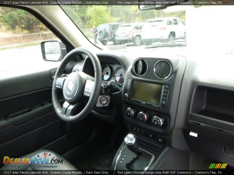 2017 Jeep Patriot Latitude 4x4 Granite Crystal Metallic / Dark Slate Gray Photo #9