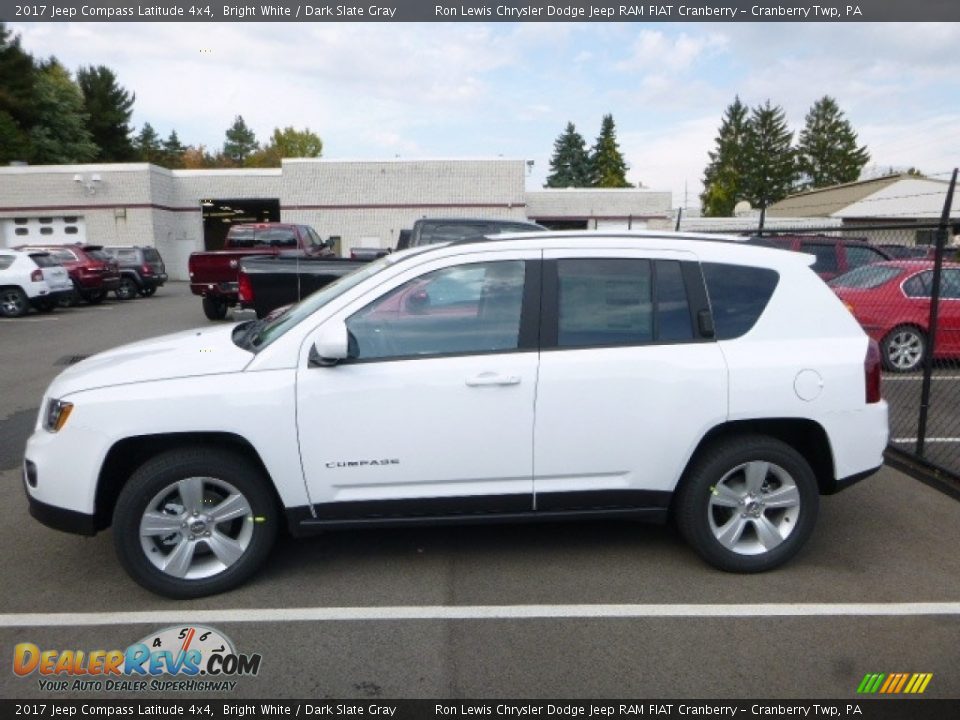 2017 Jeep Compass Latitude 4x4 Bright White / Dark Slate Gray Photo #4