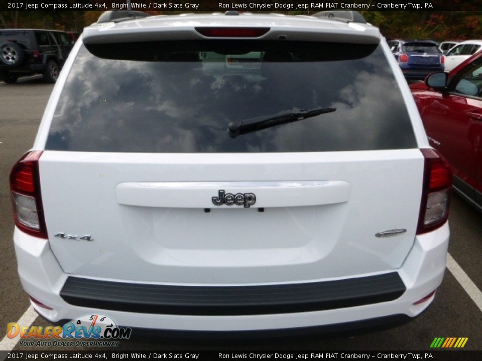 2017 Jeep Compass Latitude 4x4 Bright White / Dark Slate Gray Photo #6
