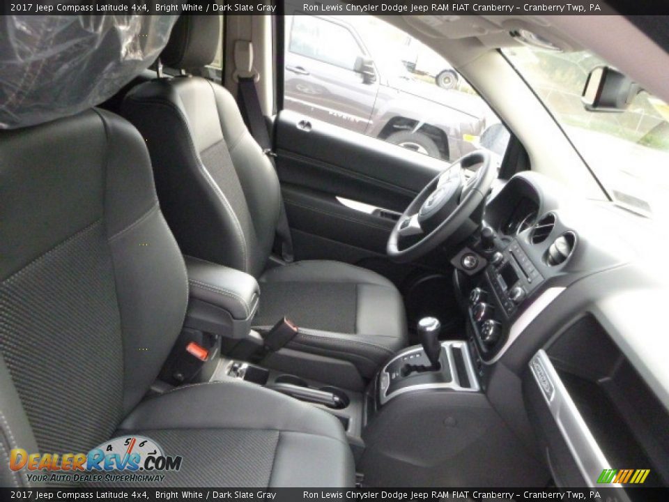 2017 Jeep Compass Latitude 4x4 Bright White / Dark Slate Gray Photo #8