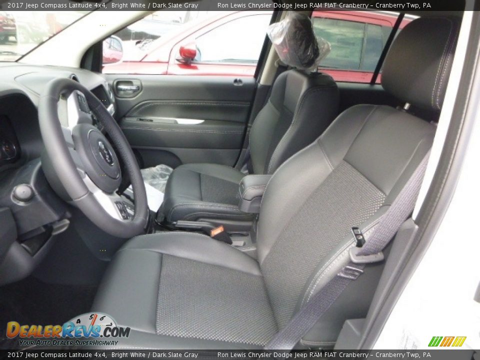2017 Jeep Compass Latitude 4x4 Bright White / Dark Slate Gray Photo #13