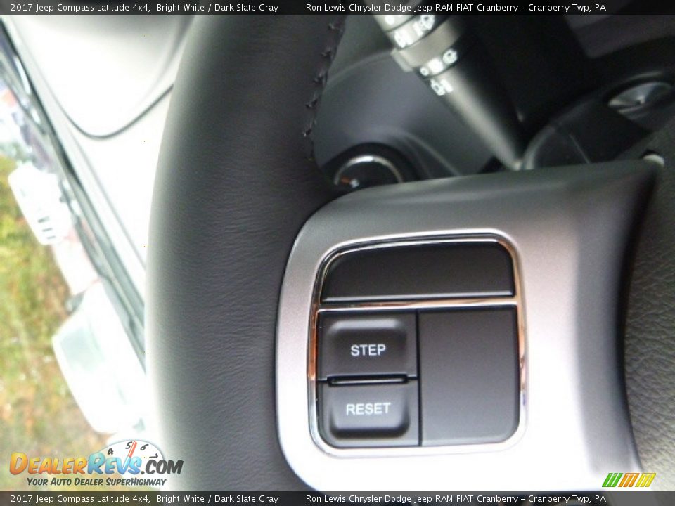 2017 Jeep Compass Latitude 4x4 Bright White / Dark Slate Gray Photo #19