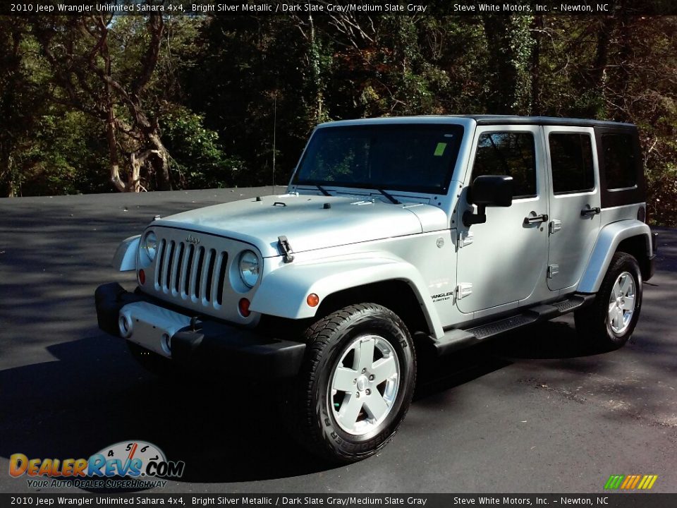 2010 Jeep Wrangler Unlimited Sahara 4x4 Bright Silver Metallic / Dark Slate Gray/Medium Slate Gray Photo #2