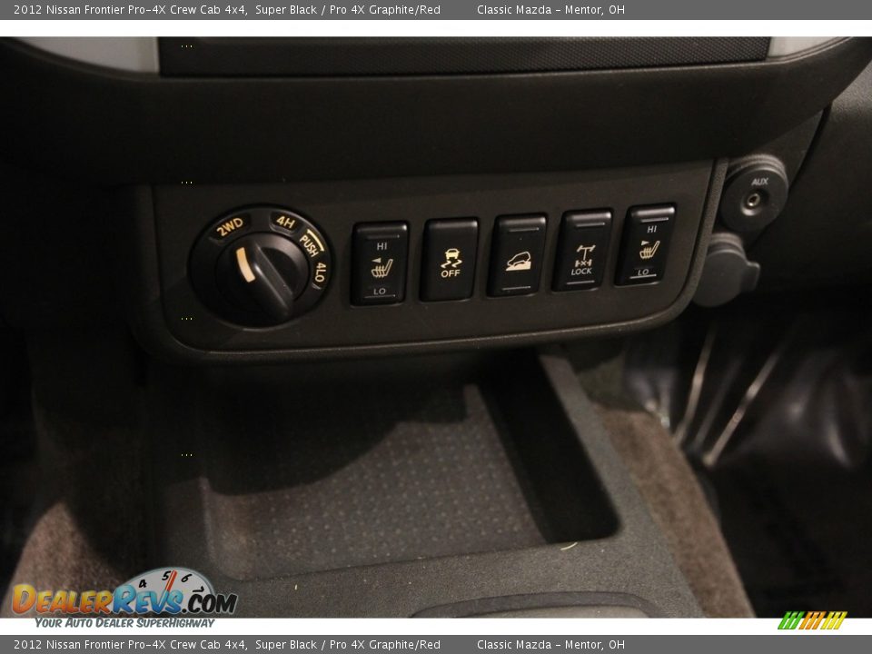 2012 Nissan Frontier Pro-4X Crew Cab 4x4 Super Black / Pro 4X Graphite/Red Photo #11