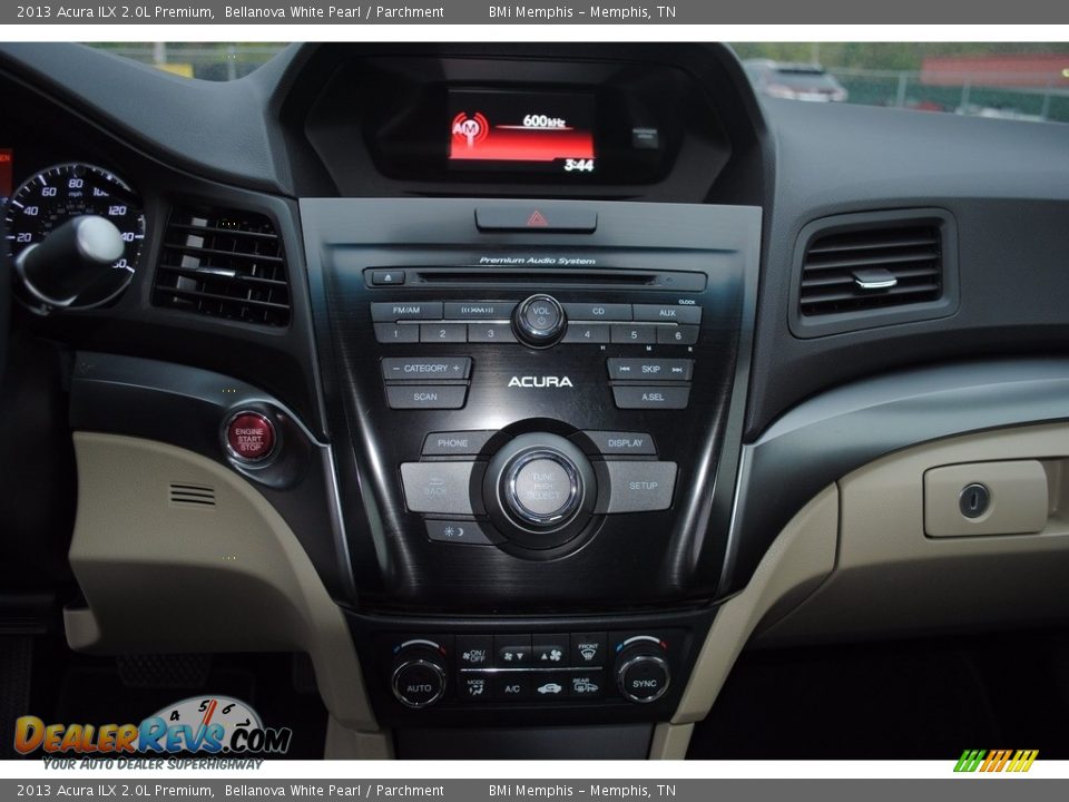 2013 Acura ILX 2.0L Premium Bellanova White Pearl / Parchment Photo #16