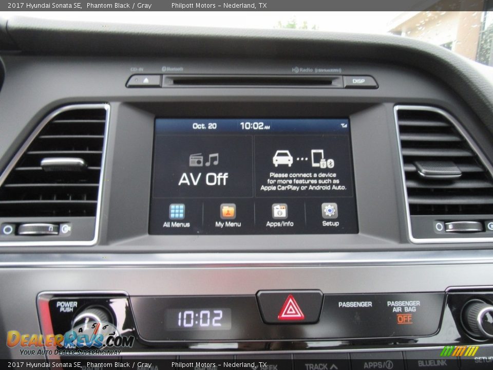 Controls of 2017 Hyundai Sonata SE Photo #24
