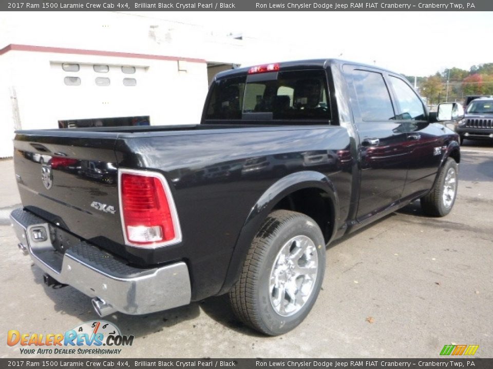 2017 Ram 1500 Laramie Crew Cab 4x4 Brilliant Black Crystal Pearl / Black Photo #8