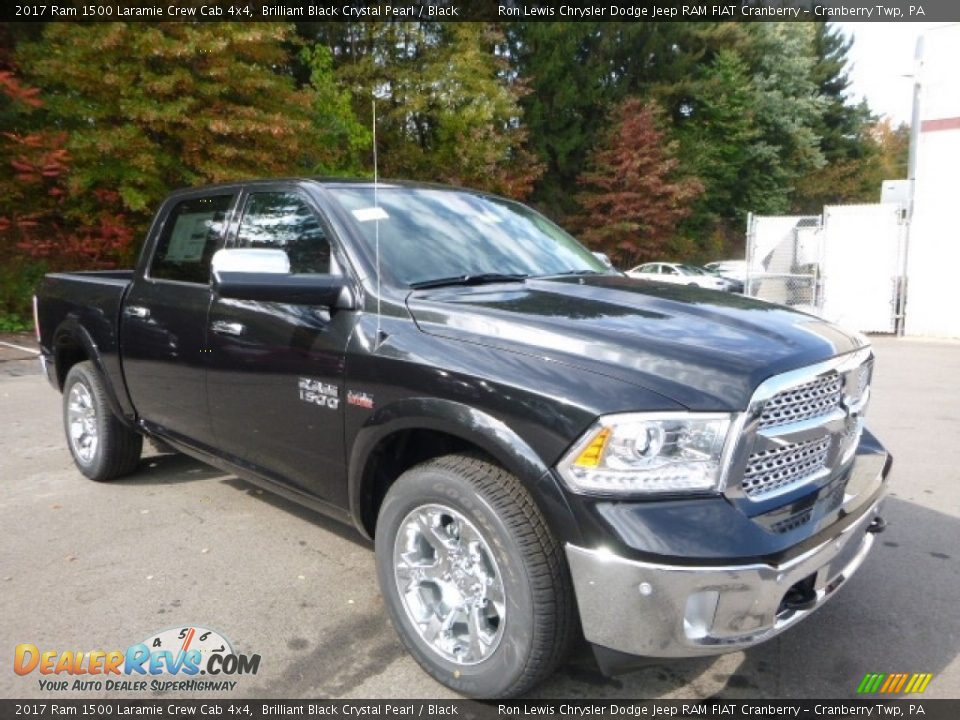 2017 Ram 1500 Laramie Crew Cab 4x4 Brilliant Black Crystal Pearl / Black Photo #12