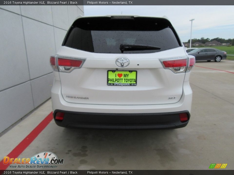 2016 Toyota Highlander XLE Blizzard Pearl / Black Photo #5