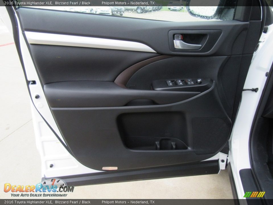 2016 Toyota Highlander XLE Blizzard Pearl / Black Photo #20