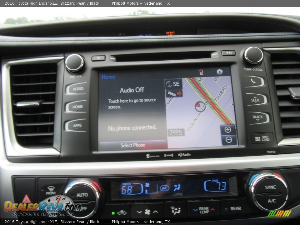 2016 Toyota Highlander XLE Blizzard Pearl / Black Photo #27
