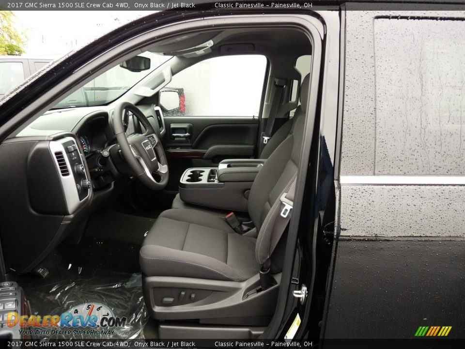 Front Seat of 2017 GMC Sierra 1500 SLE Crew Cab 4WD Photo #6