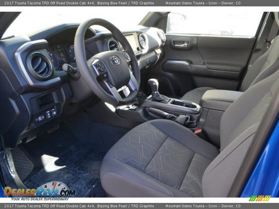 2017 Toyota Tacoma TRD Off Road Double Cab 4x4 Blazing Blue Pearl / TRD Graphite Photo #5